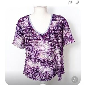 Only Nine Woman Purple Floral Ruffle  V-Neck Blouse Top 2X Short Sleeve 2326A24‎